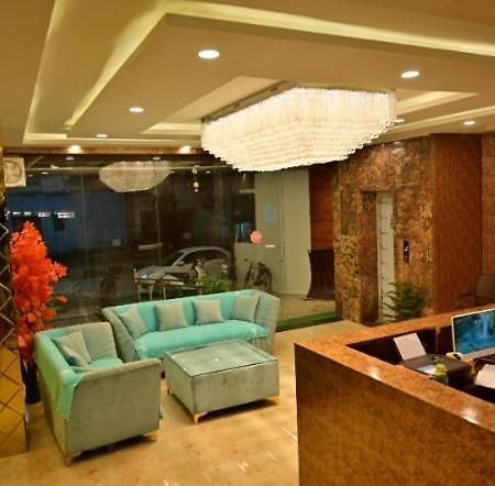 Hotel Raghuveer Inn By Bookingcare Sitapur Muafi Экстерьер фото